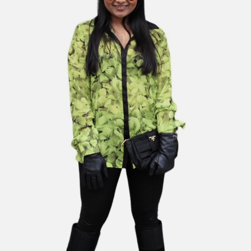 Michaels Vibrant Green Floral Blouse with Black Collar